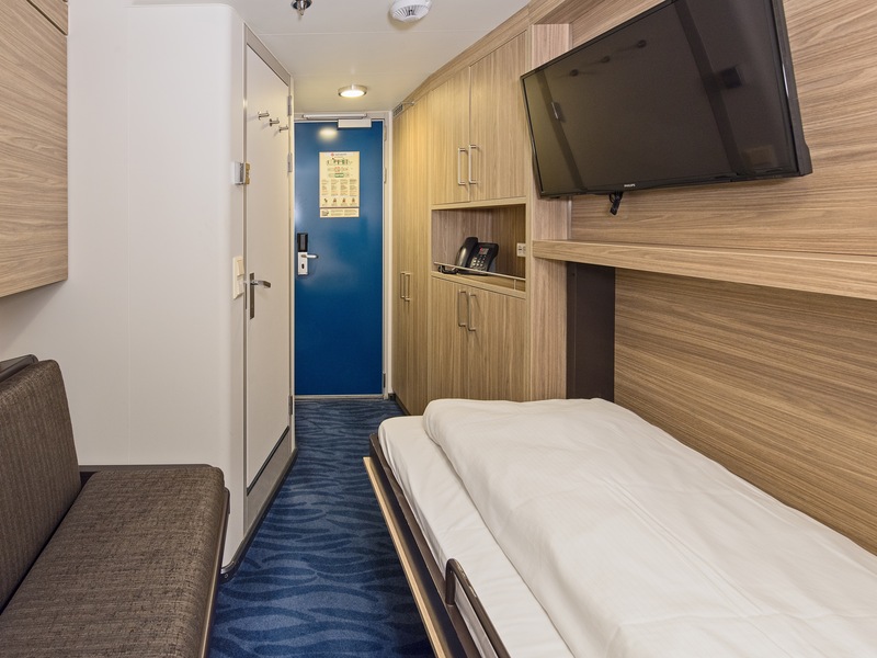 Polar Inside | Upper deck for up to 3 travellers